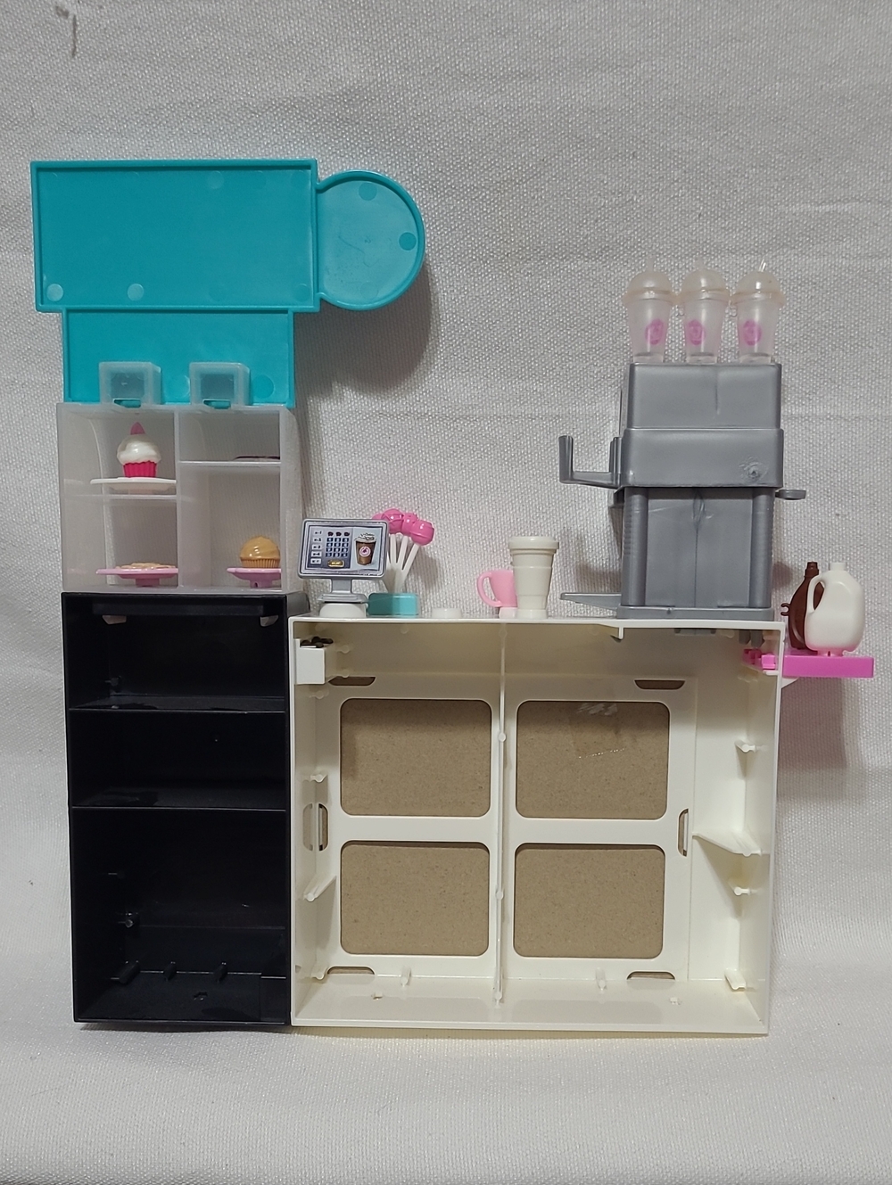 Barbie Year 2019 You Can Be Anything Coffee Shop Playset W/ Curvy Barbie Doll - Picture 7 of 12